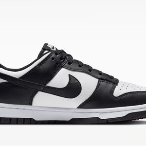 Nike women Black and White Leather Sneakers
